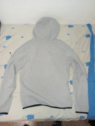 Chaqueta Nike Tech Gris