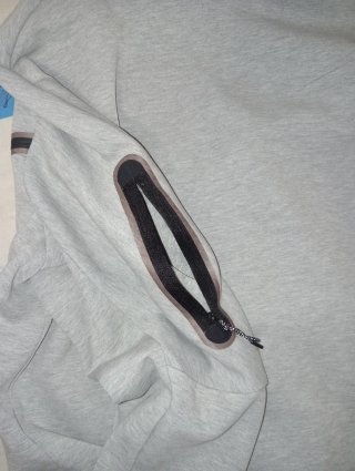 Chaqueta Nike Tech Gris