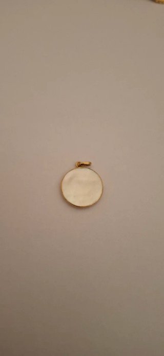 Colgante Oro 18k Nácar Sagrado Corazón