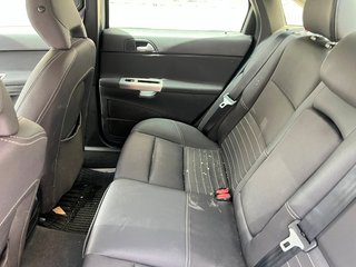 Volvo S40 1.6 Kinetic gasolina Nacional averiado