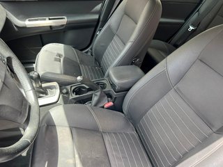 Volvo S40 1.6 Kinetic gasolina Nacional averiado