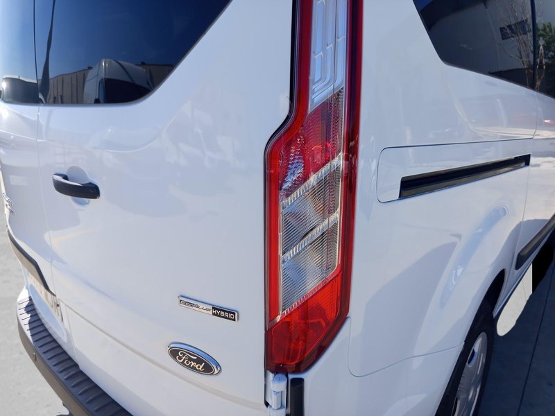 Ford Transit Custom 2023, foto 16