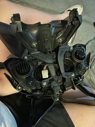 Faro Yamaha MT-09