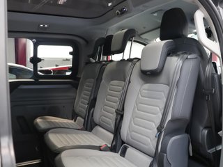 Ford Grand Tourneo Custom BEV 64kWh L2 Titanium X 160 kW (218 CV)