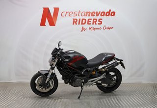 Ducati Monster 696