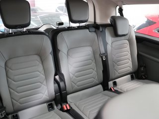 Ford Grand Tourneo Custom BEV 64kWh L2 Titanium X 160 kW (218 CV)