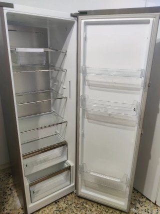 Congelador Hisense Plateado