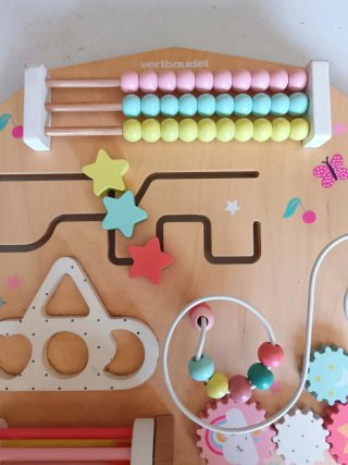 Tabla de actividades para bebés
