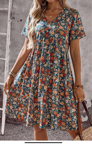 Vestido SHEIN floral cuello V Talla 1XL (curve)