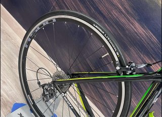 Bicicleta de carretera Scott Negra
