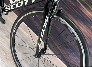 Bicicleta de carretera Scott Negra