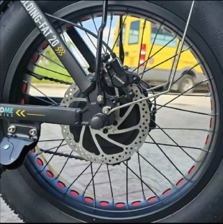 Bicicletta Elettrica nera