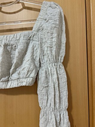 Top corto beige Bershka