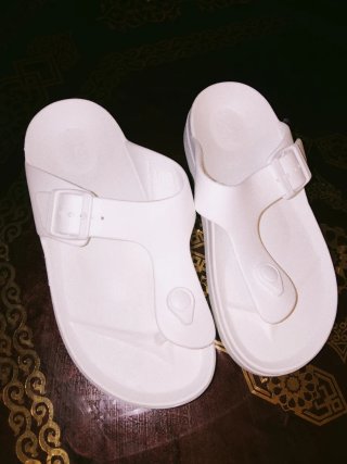 Sandalias blancas con hebilla Talla 36/37