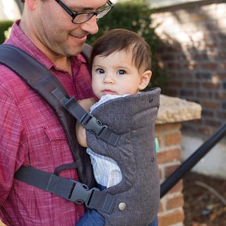 Infantino portabebés ergonómico convertible