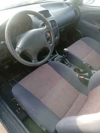 Mitsubishi Carisma 1998