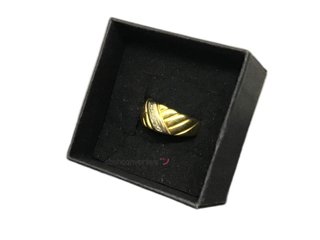 anillo oro 18k con piedra con diamante