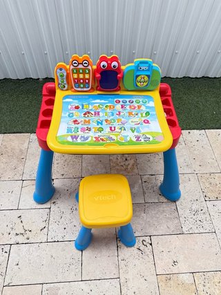 Mesa de aprendizaje Vtech para niños
