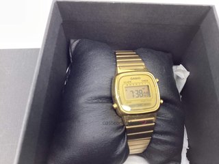 relojes digitales casio la670we