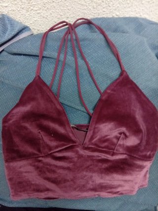 Top corto Stradivarius Burdeos Talla XS