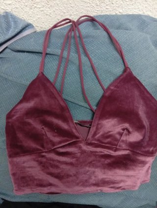 Top corto Stradivarius Burdeos Talla XS