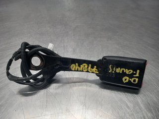 ENGANCHE CINTURON DELANTERO DERECHO TOYOTA AURIS