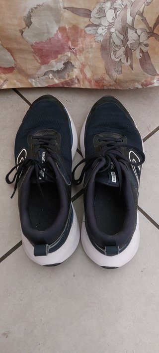 Scarpe da uomo Kiprun blu e bianche taglia 42