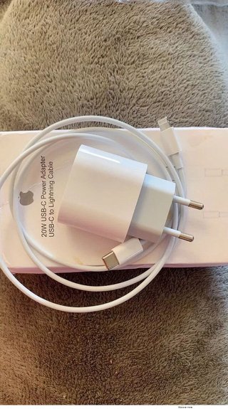 iPhone 16 Blu