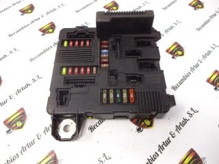 UPC Caja de fusibles Renault Megane 8200306032 S118399200B UPC X84 N2 UPCX84N2