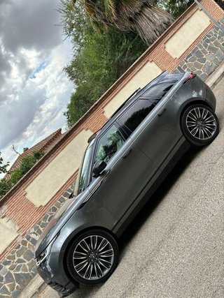 Range Rover Velar  300d first edition dynamic