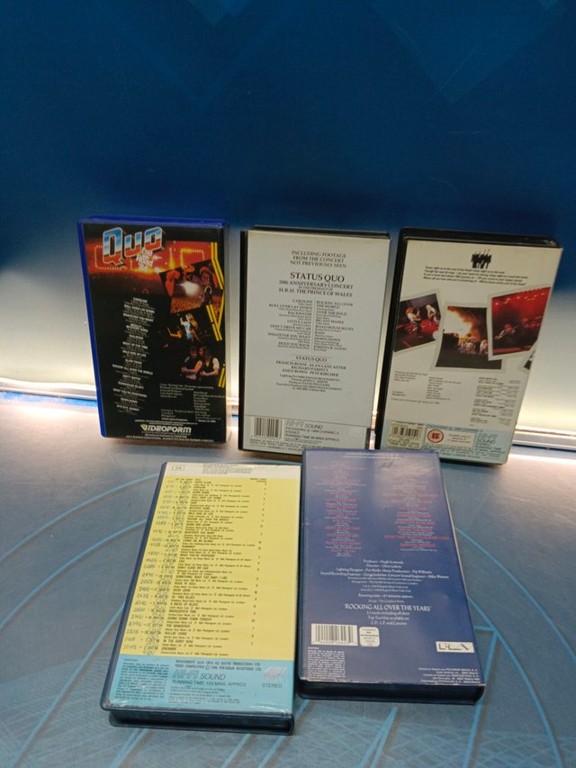 5 VHS STATUS QUO - ROCKING THROUGH THE YEARS y mas