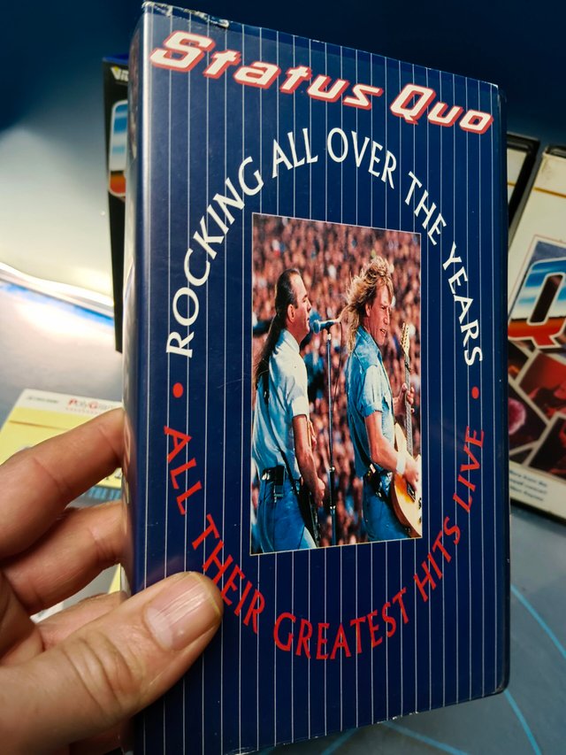 5 VHS STATUS QUO - ROCKING THROUGH THE YEARS y mas