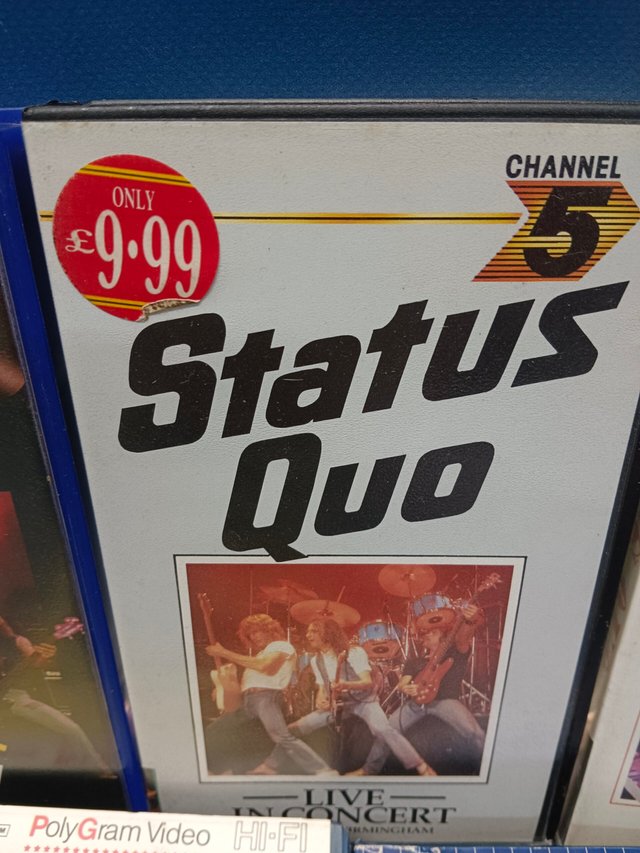 5 VHS STATUS QUO - ROCKING THROUGH THE YEARS y mas
