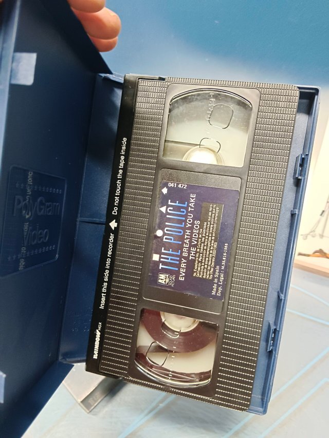 4 vhs, varios, videos musicales, grupos como ZZ TOP, JETHRO TULL, MARILLION, THE POLICE,