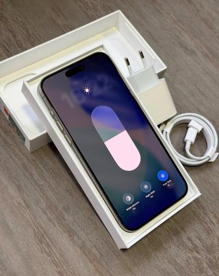 iPhone 15 Pro Max Gris Plata