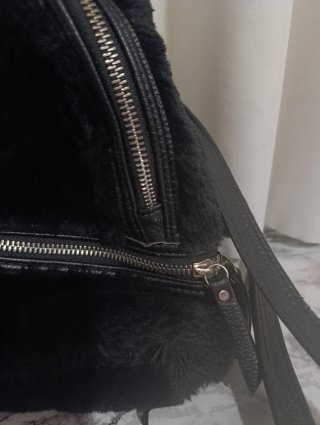 Mochila pelo negra