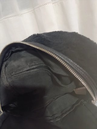 Mochila pelo negra