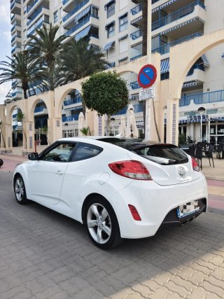 Hyundai Veloster 2013
