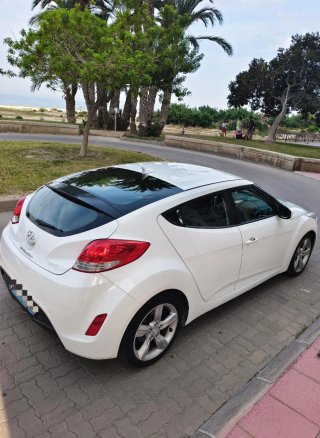 Hyundai Veloster 2013