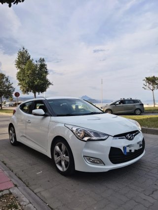 Hyundai Veloster 2013