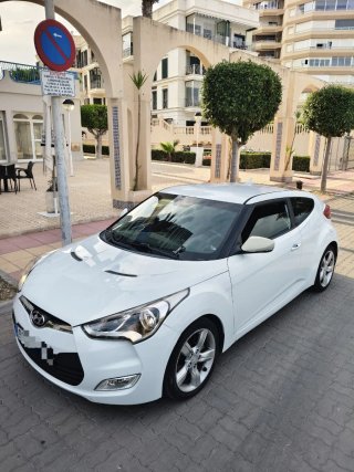 Hyundai Veloster 2013