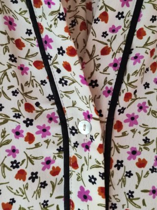 Camisa floral manga larga