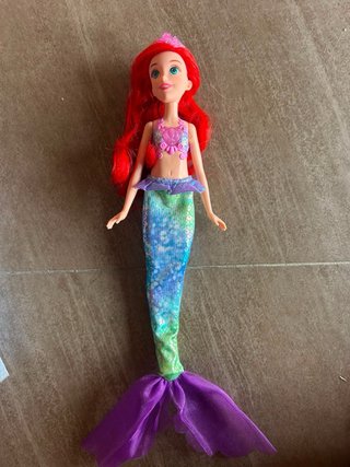 Muñecas Cenicienta y Ariel con sonido