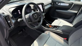 VOLVO XC40 2.0 B3 MHEV PLUS DARK DCT 5P