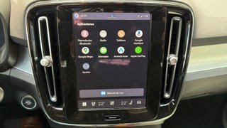 VOLVO XC40 2.0 B3 MHEV PLUS DARK DCT 5P