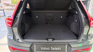 VOLVO XC40 2.0 B3 MHEV PLUS DARK DCT 5P