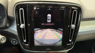VOLVO XC40 2.0 B3 MHEV PLUS DARK DCT 5P