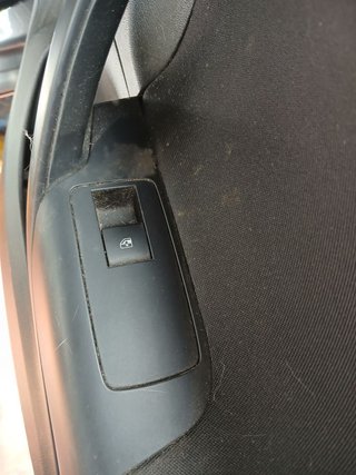 MANDO ELEVALUNAS TRASERO DERECHO Opel Insignia Berlina (2008->)