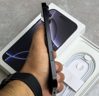 iPhone 16 Pro Max Space Gray