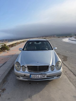 Mercedes-Benz Clase E 2004